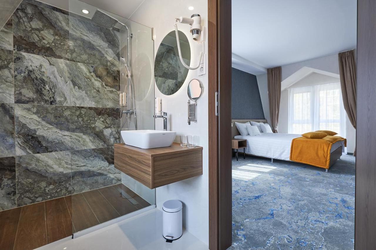 Hotel Crystal Hajdúszoboszló Εξωτερικό φωτογραφία