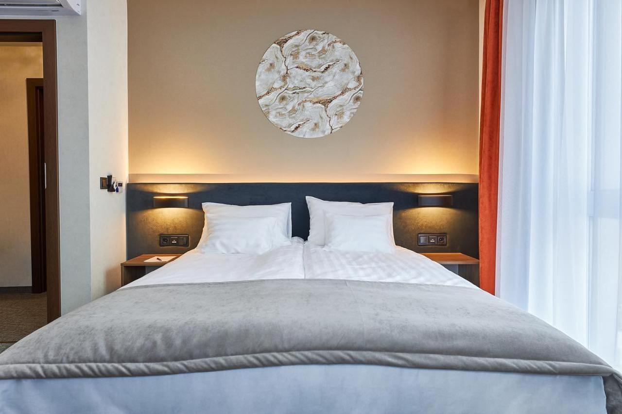 Hotel Crystal Hajdúszoboszló Εξωτερικό φωτογραφία