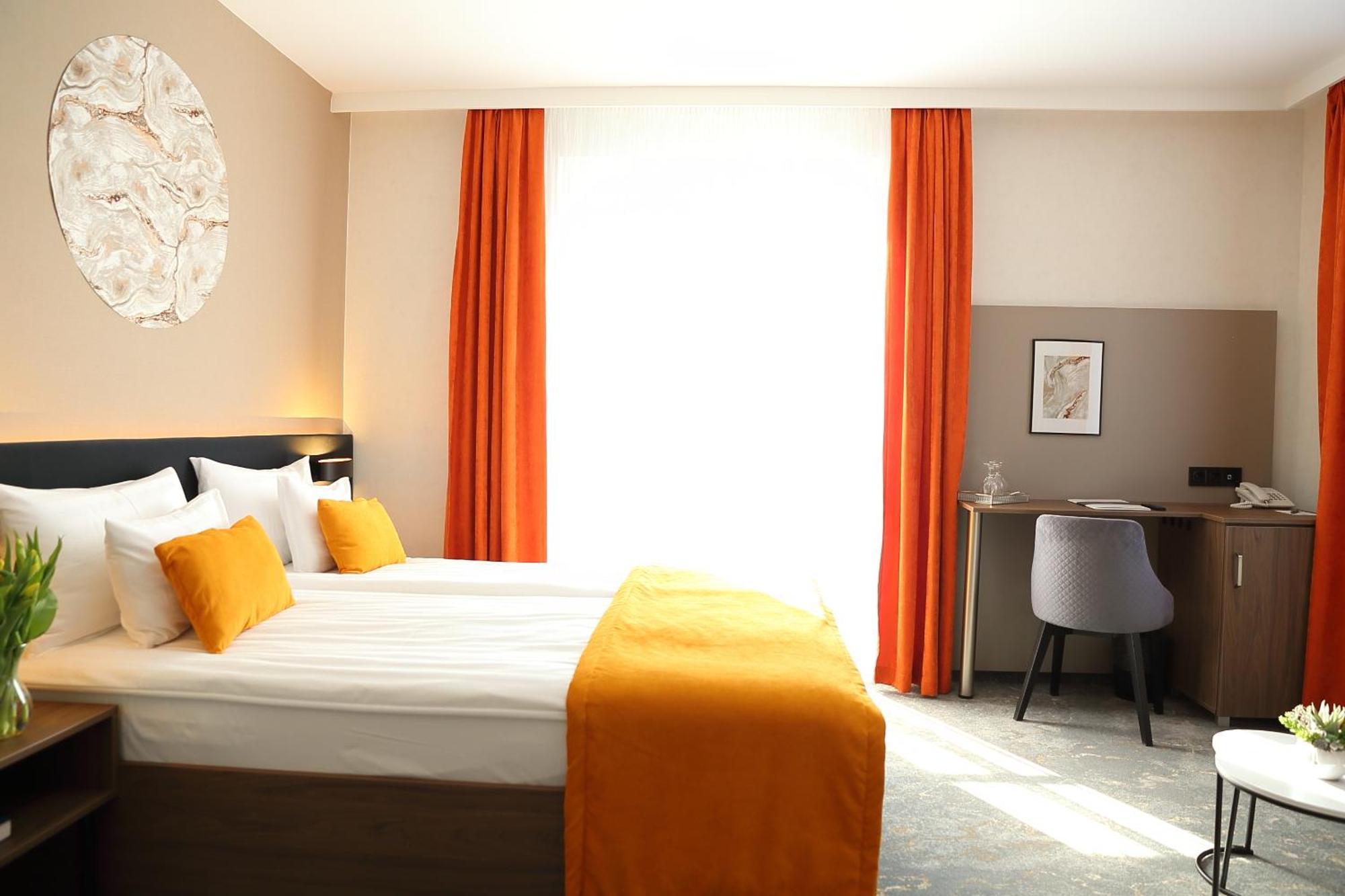 Hotel Crystal Hajdúszoboszló Εξωτερικό φωτογραφία