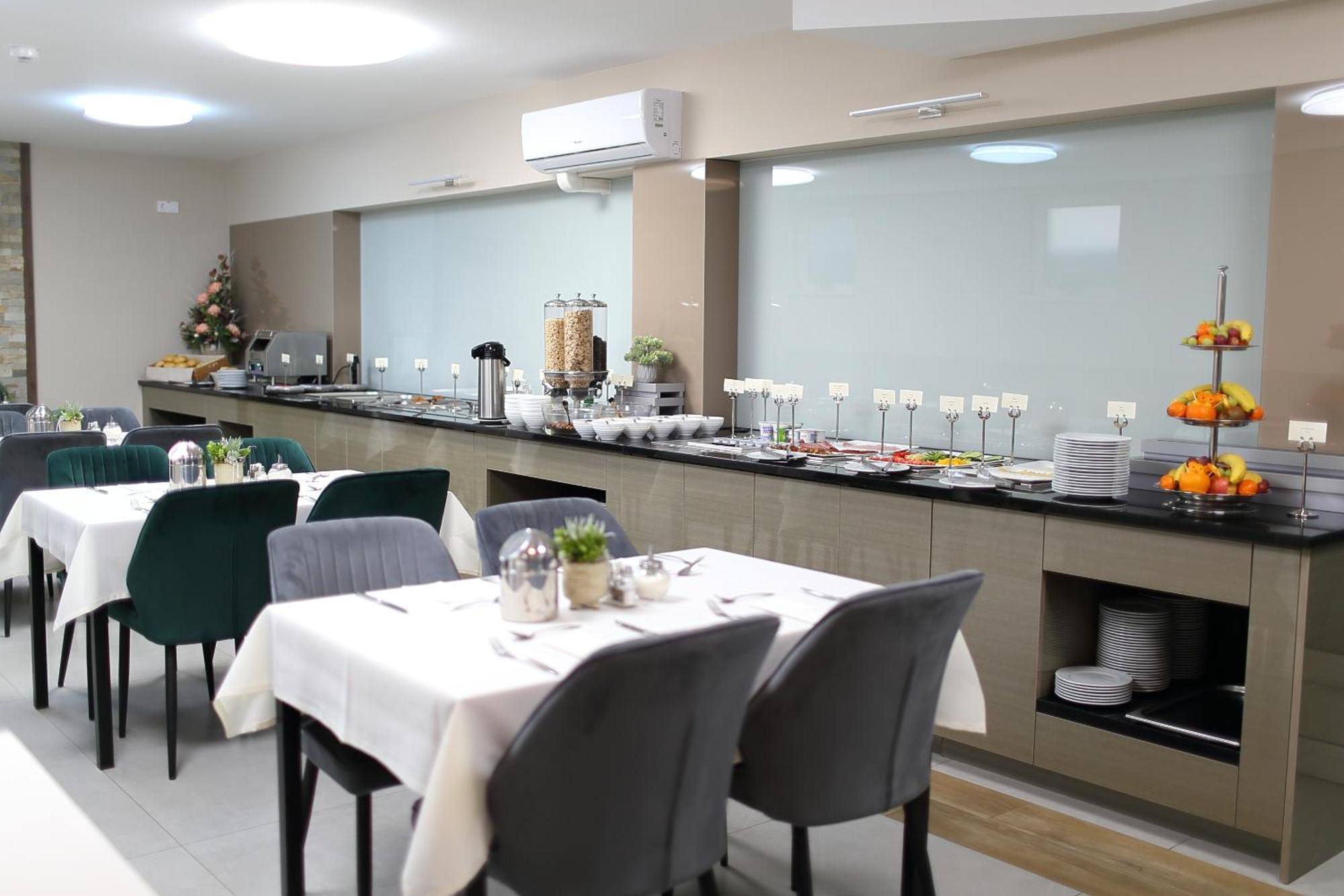 Hotel Crystal Hajdúszoboszló Εξωτερικό φωτογραφία